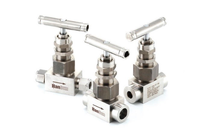 Needle valves for control and regulation of systems